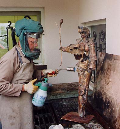 Bronze Fuerza by Toos van Holstein